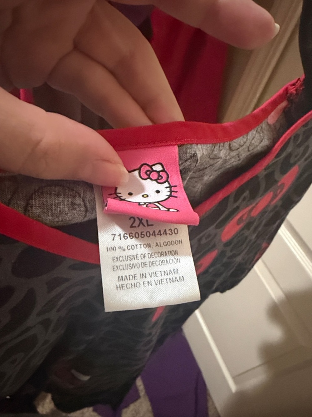 Hello Kitty Black Top with Red Accents - Scrub top - Picture 4 of 4